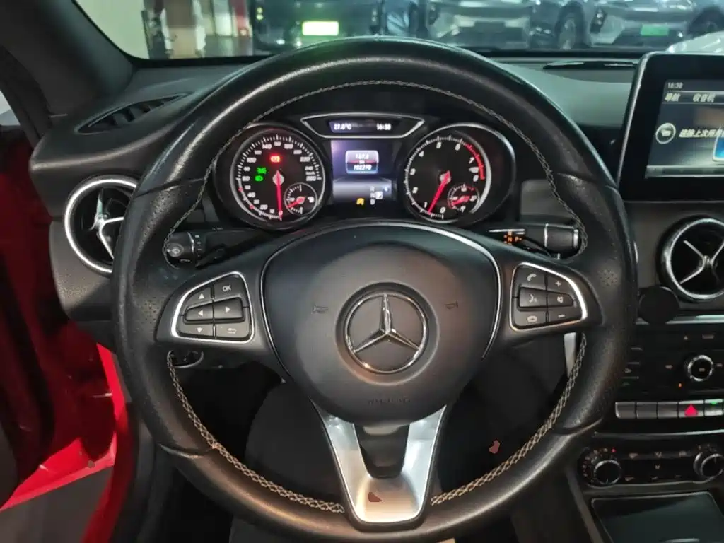 Mercedes-Benz CLA (Import) 2017 2016 Facelift CLA 200 Style