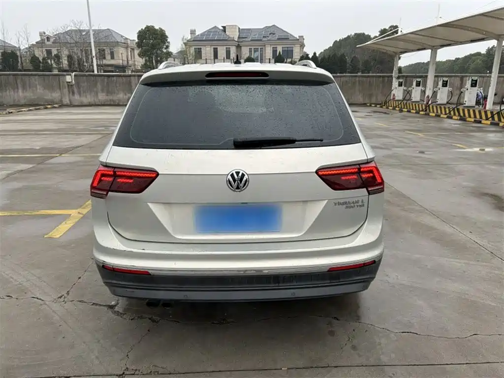 Volkswagen Tiguan L 2017 330TSI Automatic 2WD Flagship Edition фото 6