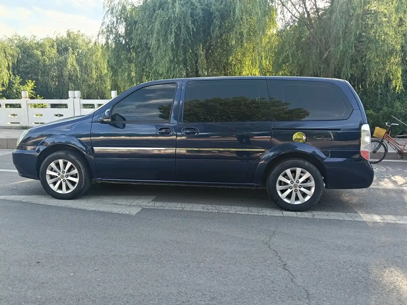 Buick GL8 2014 2.4L Classic Edition фото 4