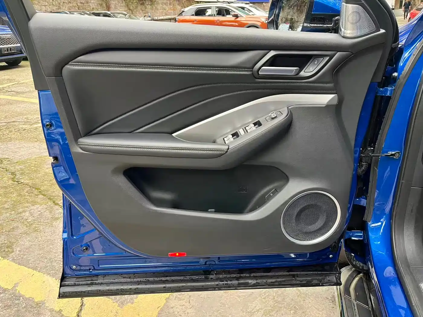 WEI PAI WEI BRAND VV6