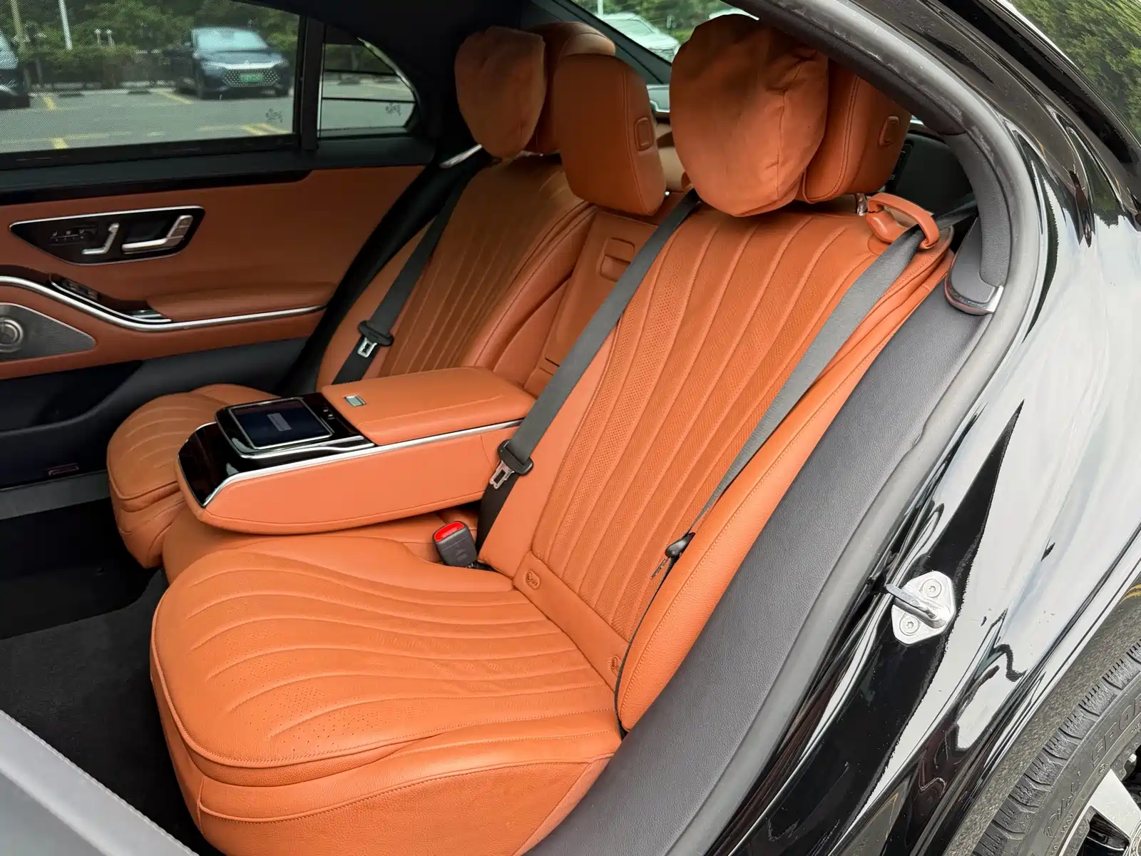 Фото 15 - Mercedes-Benz S-Class