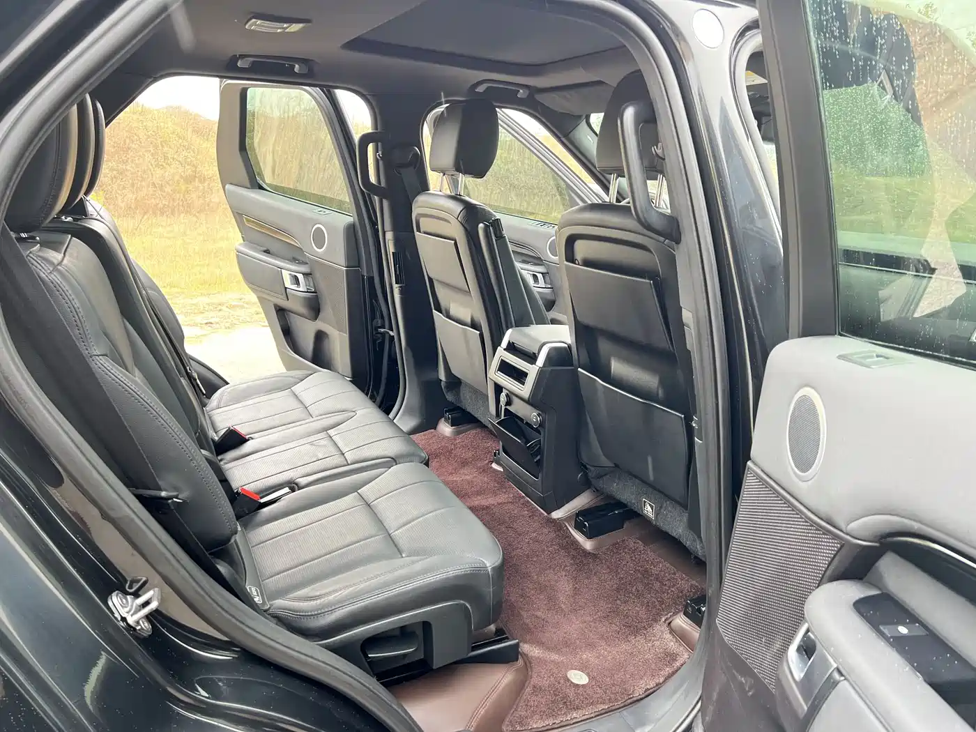 Land Rover Discovery 2017 3.0 SC V6 SE фото 16