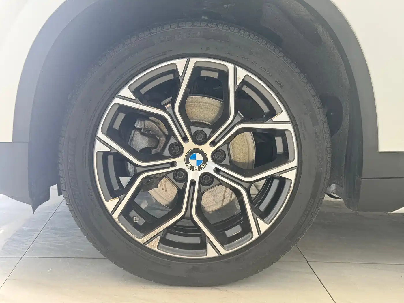 BMW X1 2022 sDrive20Li Premium фото 17