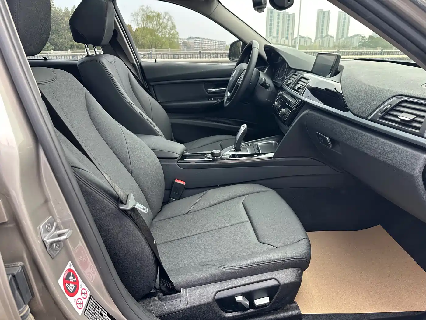 BMW 3 Series 2017 320Li Fashion фото 4