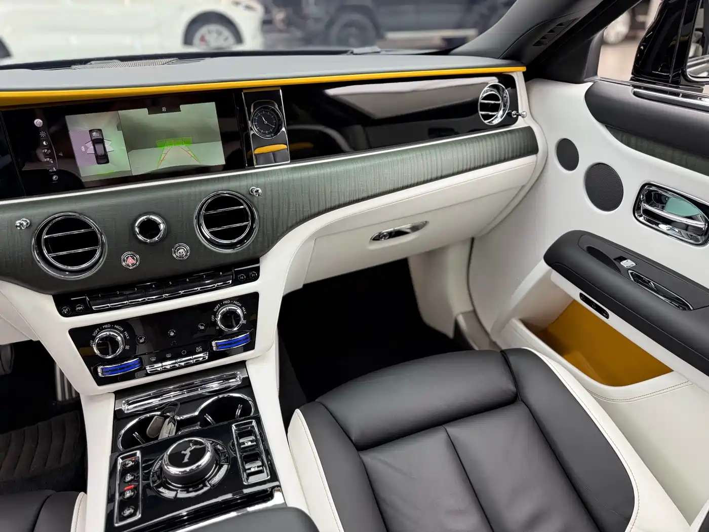Rolls-Royce Ghost 2021 6.7T Long Wheelbase фото 13