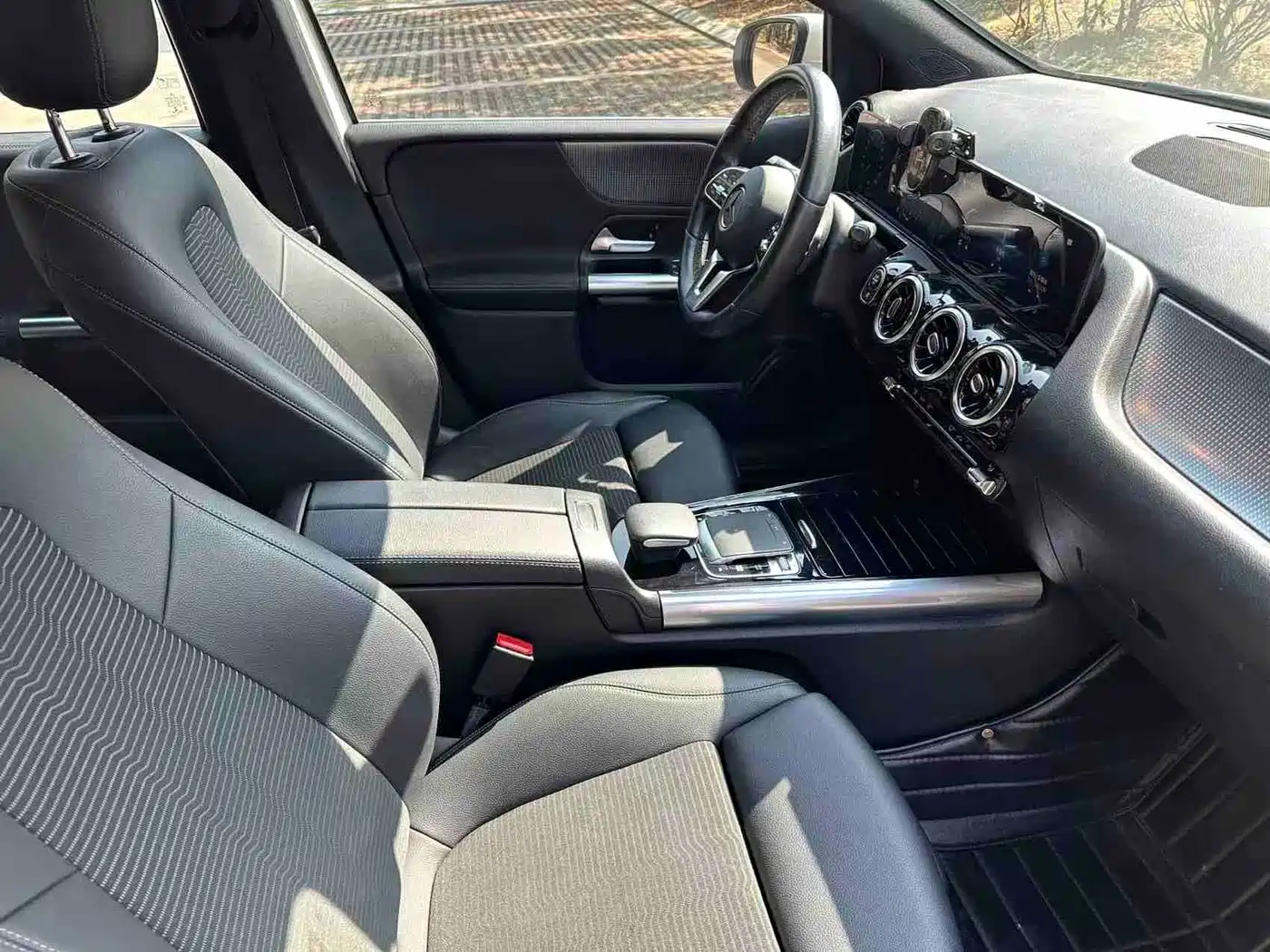 Mercedes-Benz B-Class 2020 B 200 Sport Edition фото 4