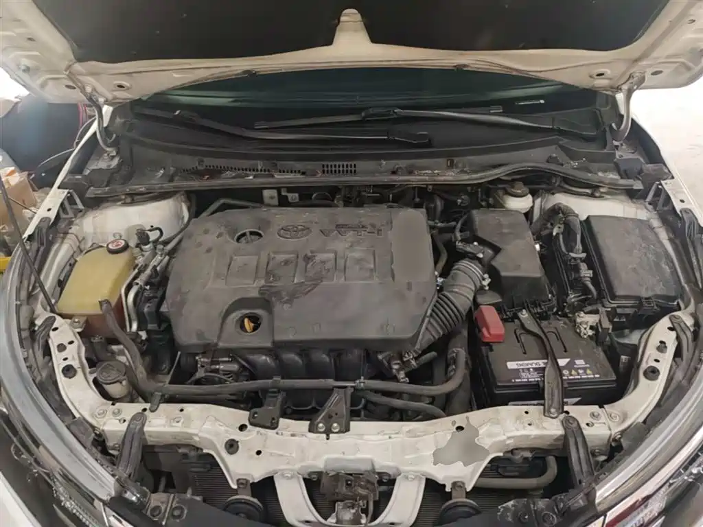 Toyota Corolla 2017 Facelift 1.6L S-CVT GL фото 20