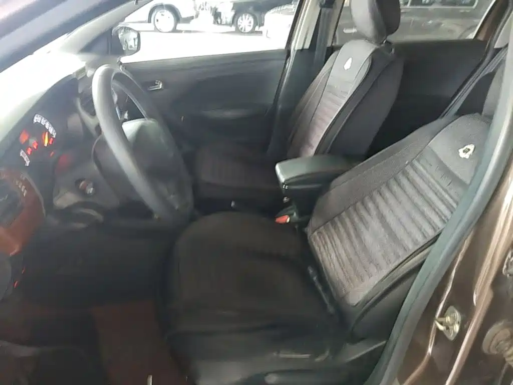 Peugeot 301 2014 2014 1.6L Manual Comfort Edition