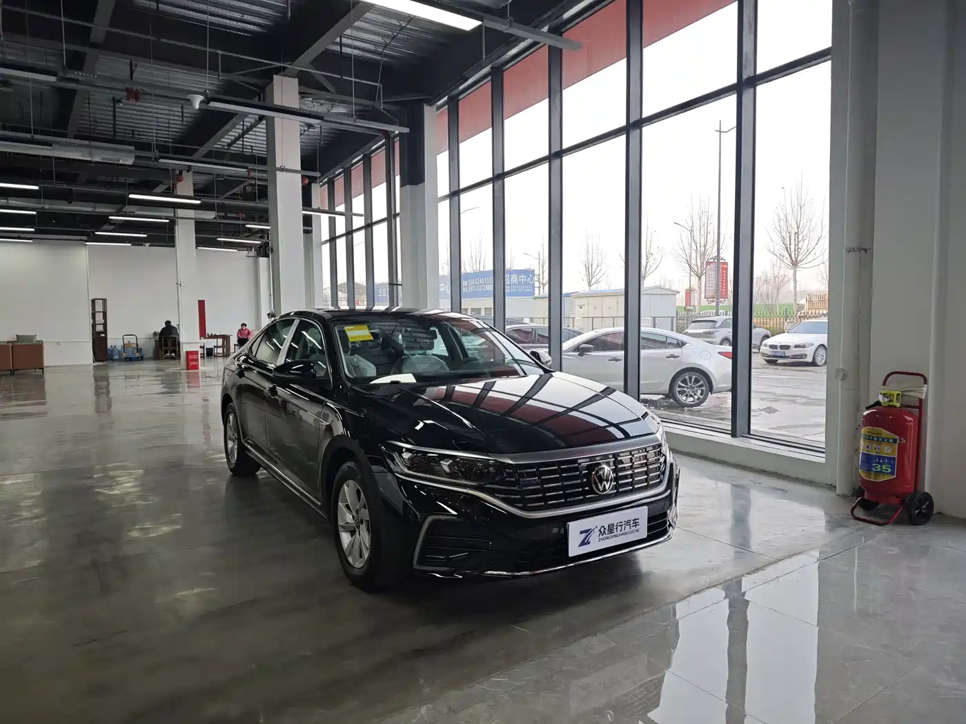 Volkswagen Passat New Energy 2025 430PHEV Hybrid Business Edition фото 3