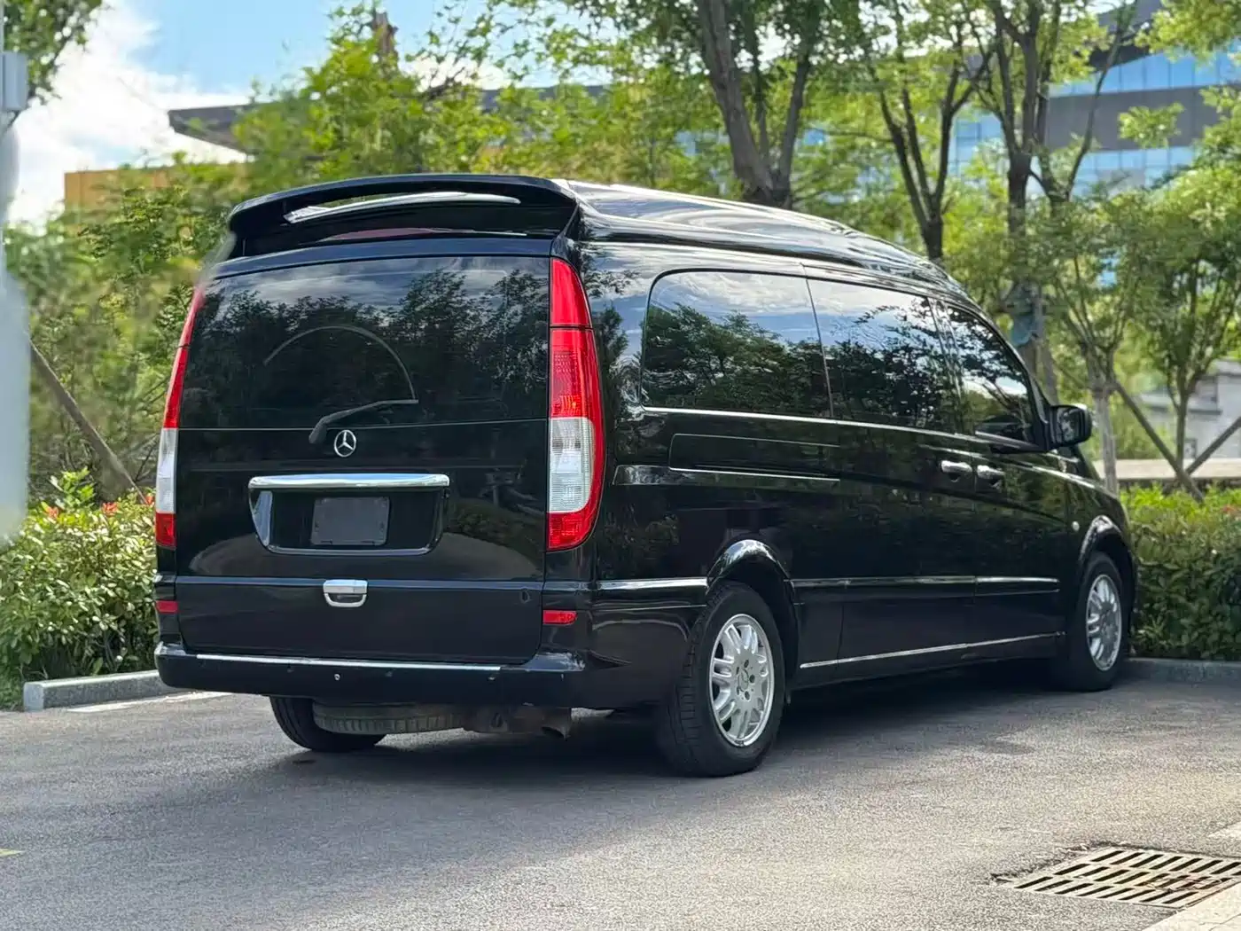 Mercedes-Benz Vito 2013 Model 3.0L Elite Edition фото 5