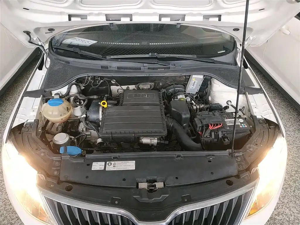 Škoda Skoda Rapid Spaceback 2019 Facelift 1.5L Automatic Comfort Version China V фото 16