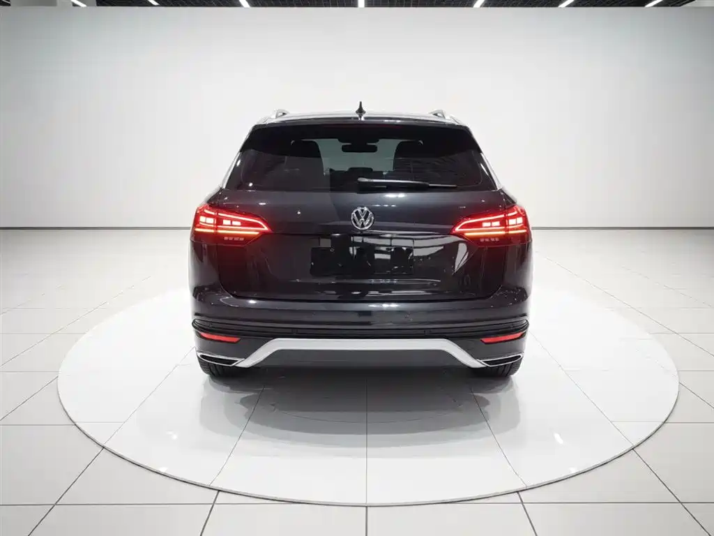 Volkswagen Tayron 2021 330TSI 2WD Luxury Smart Connect Edition фото 6