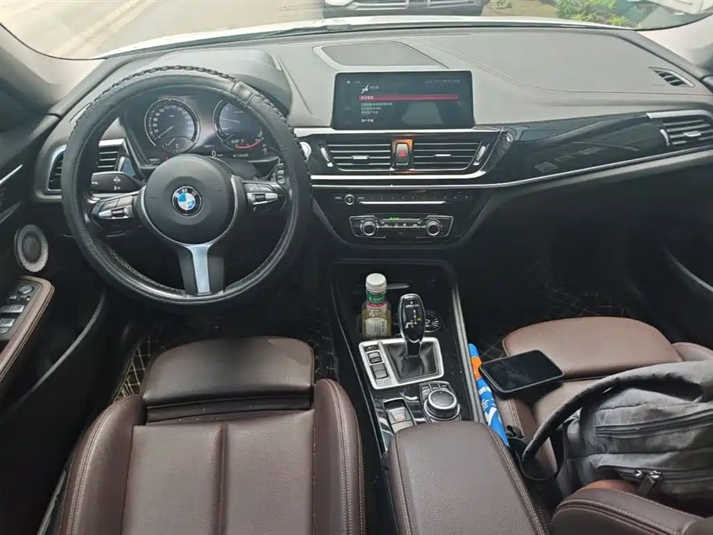 BMW 1-SERIES