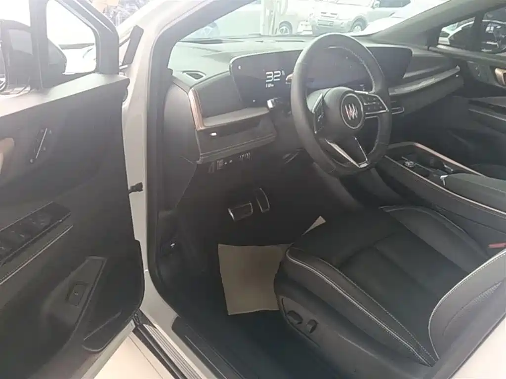Buick E4 2023 Model GS Edition фото 16
