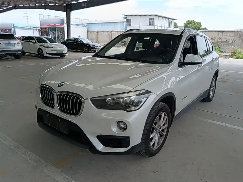BMW X1 2016 sDrive18Li Fashion Model