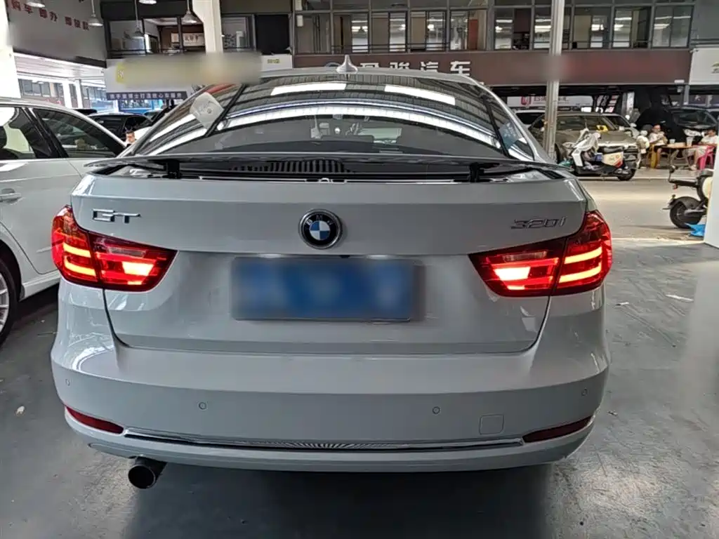 BMW 3 Series GT 2014 320i Design Package фото 6