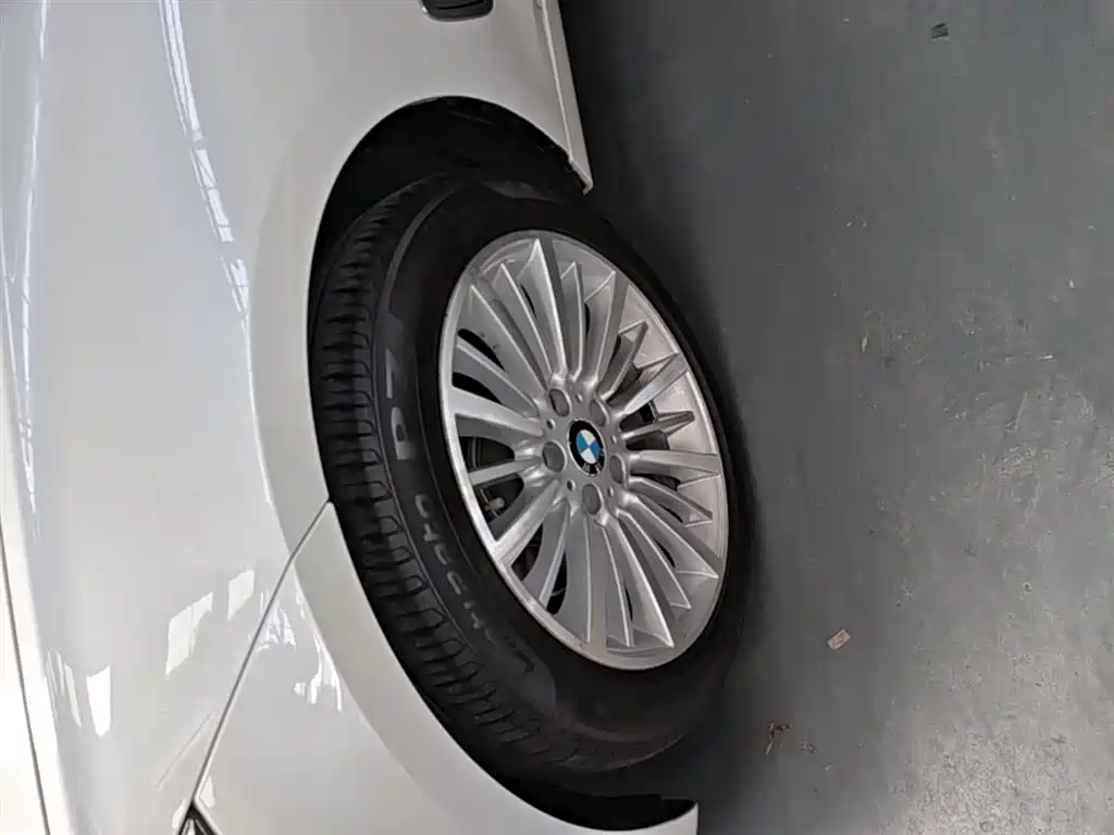 BMW 3 Series GT 2014 320i Design Package фото 23