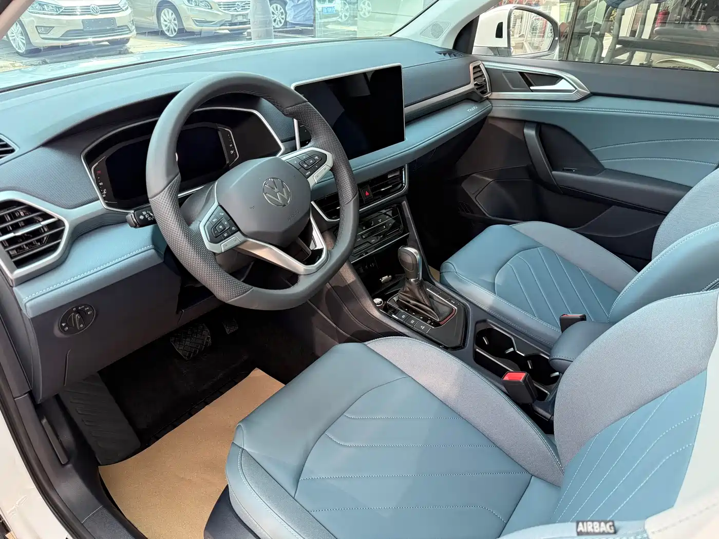Volkswagen Tharu 2024 300TSI 2WD Full Moon Edition фото 4