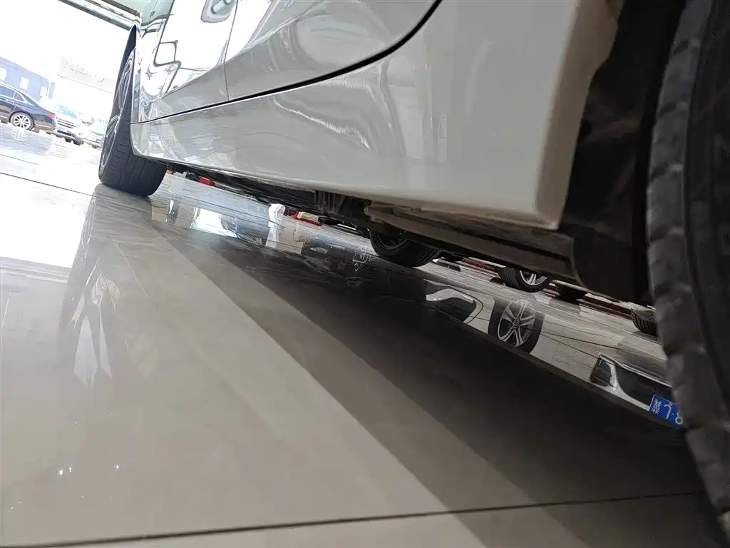 BMW 1 Series 2018 118i Sport Edition фото 22