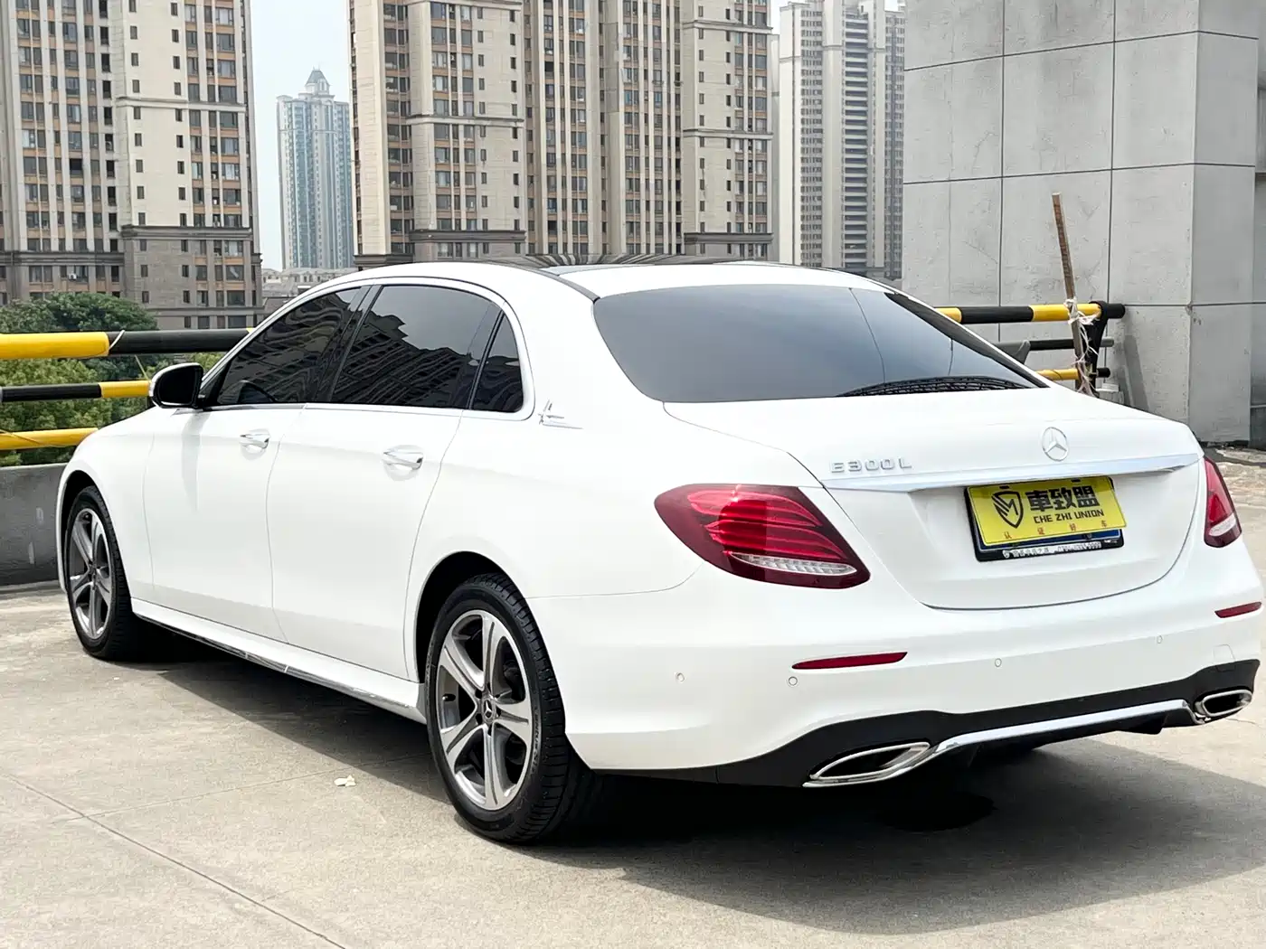 Mercedes-Benz E-Class 2019 E 200 L Sport фото 15