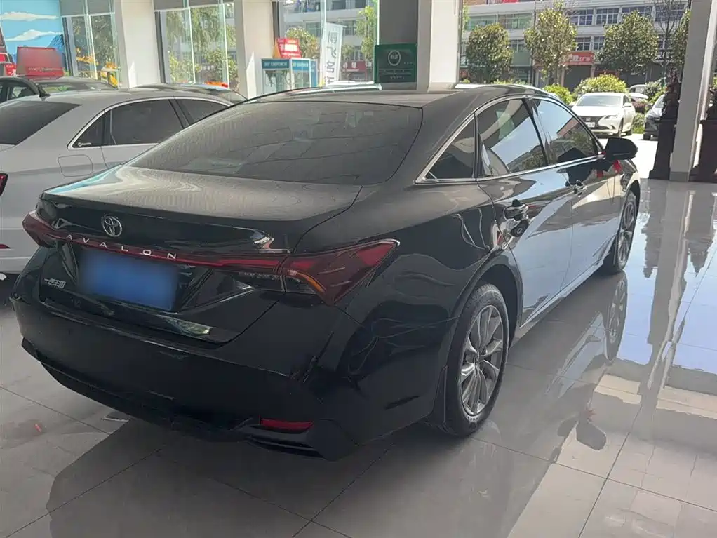 Toyota Avalon 2024 Model 2.0L Premium Selection Edition фото 13