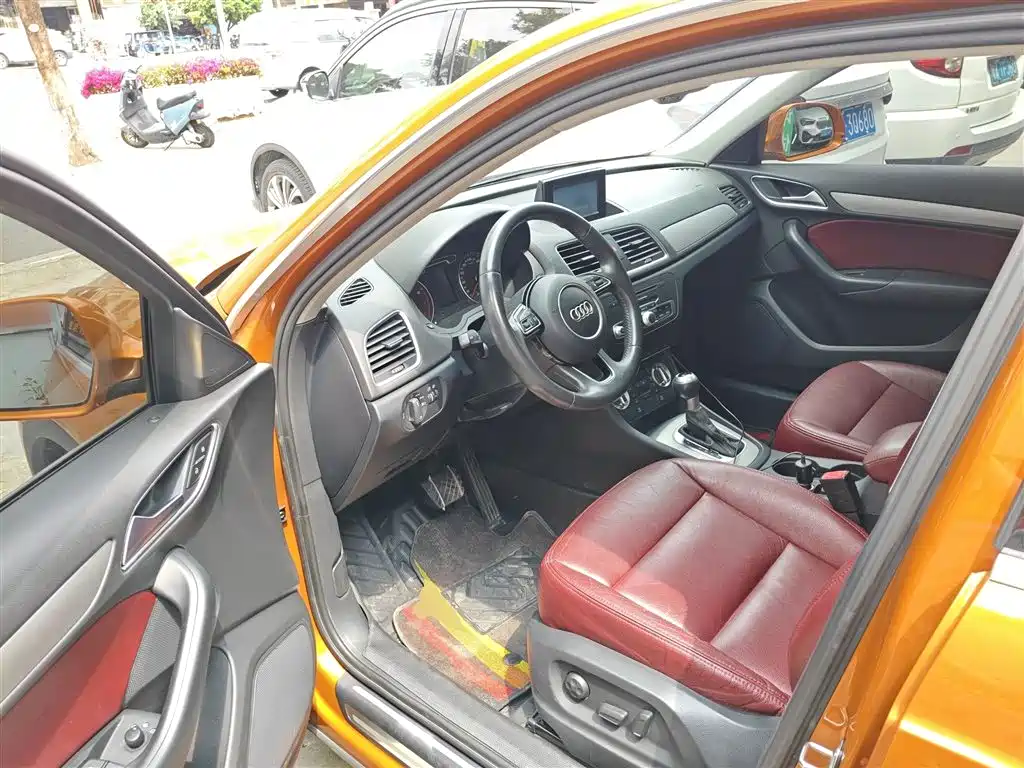 Audi Q3 2015 35 TFSI Millionth Anniversary Intelligent Leader фото 12