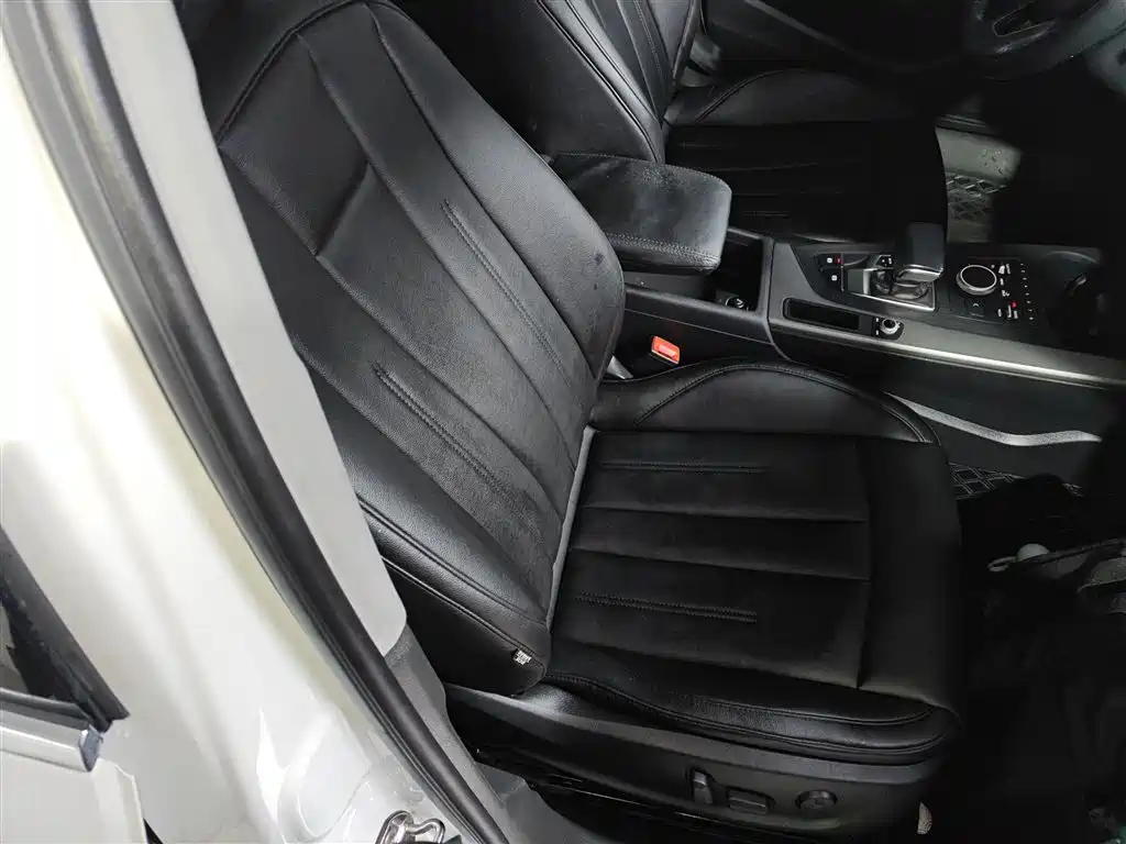 Audi A4L 2018 30th Anniversary 30 TFSI Progressive фото 25