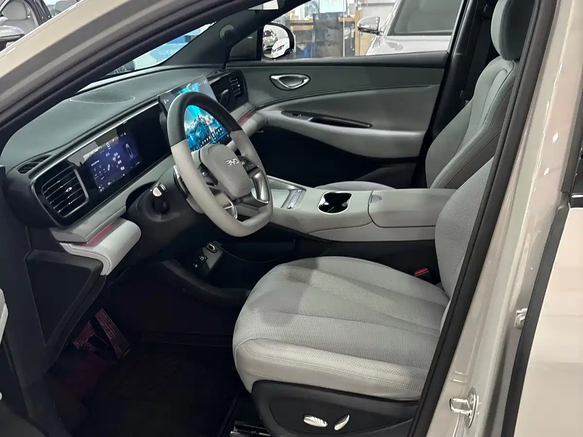 BYD Sealion 06 New Energy 2026 2025 DM-i 170 Pilot Pro Edition