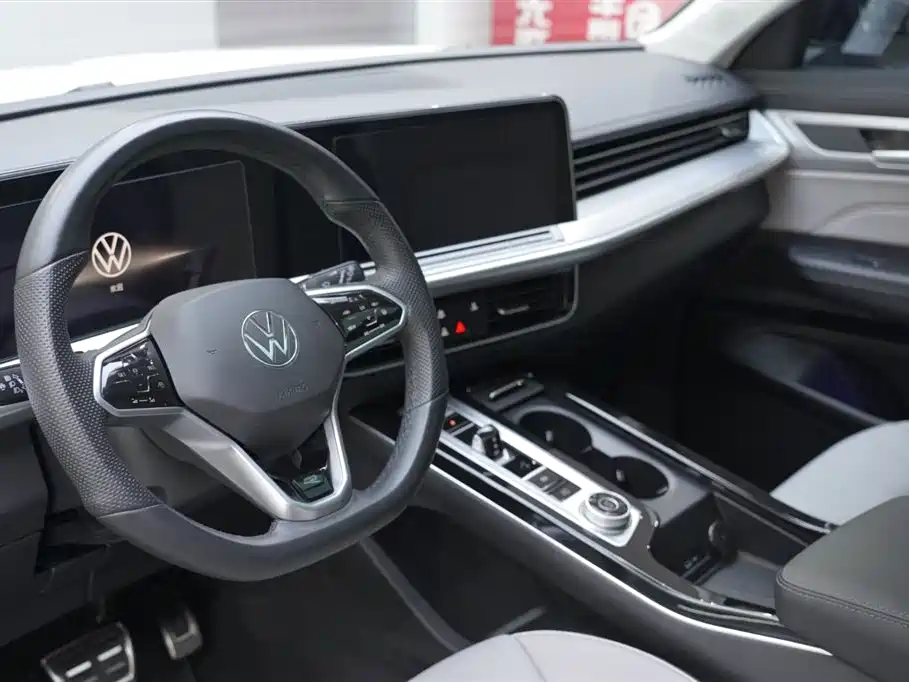 Volkswagen Talagon 2023 380TSI 4WD R-Line Touring Edition фото 7