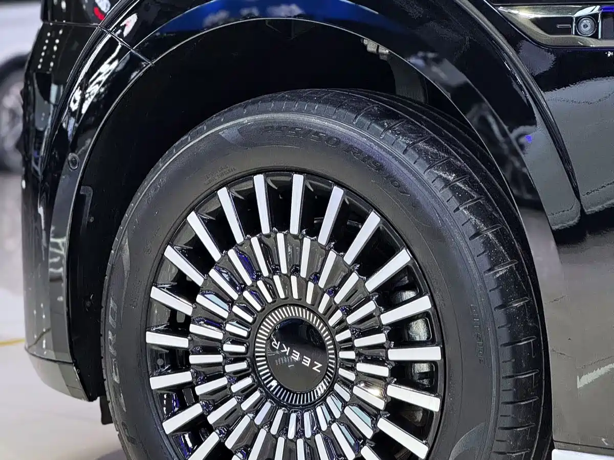 ZEEKR EXTREME KRYPTON 009