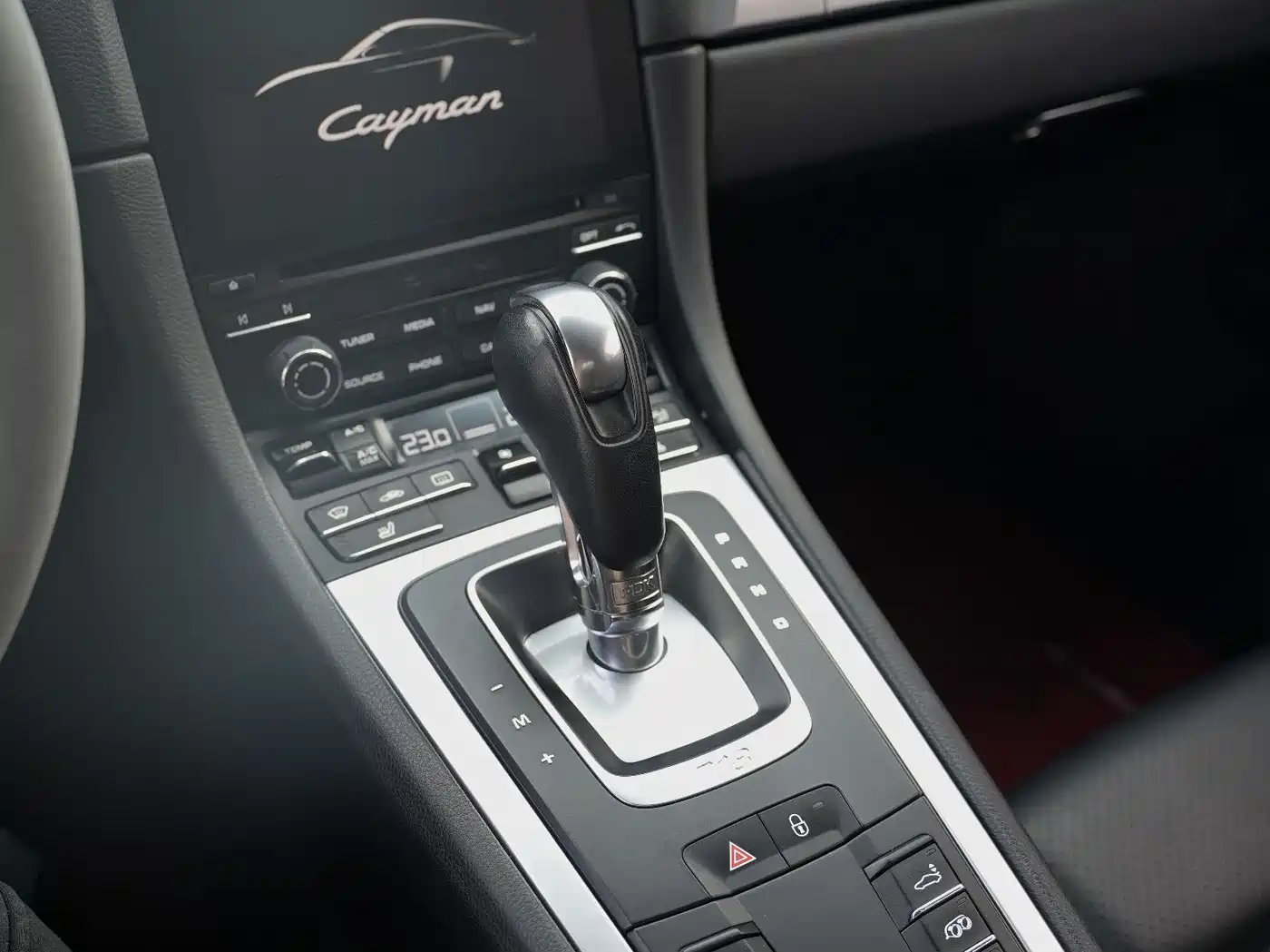Porsche 718 2018 Cayman 2.0T фото 11