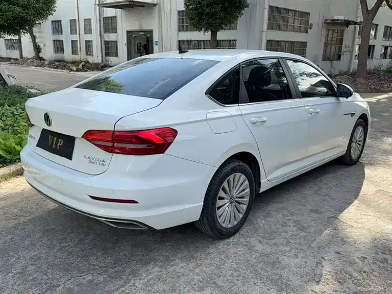 Volkswagen Lavida 2019 1.5L Automatic Comfort Edition China VI фото 9