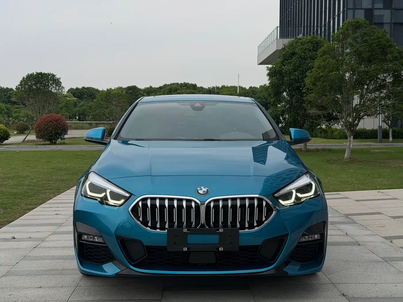 BMW 2 Series (Import) 2023 225i 4-Door Coupe M Sport Package фото 2