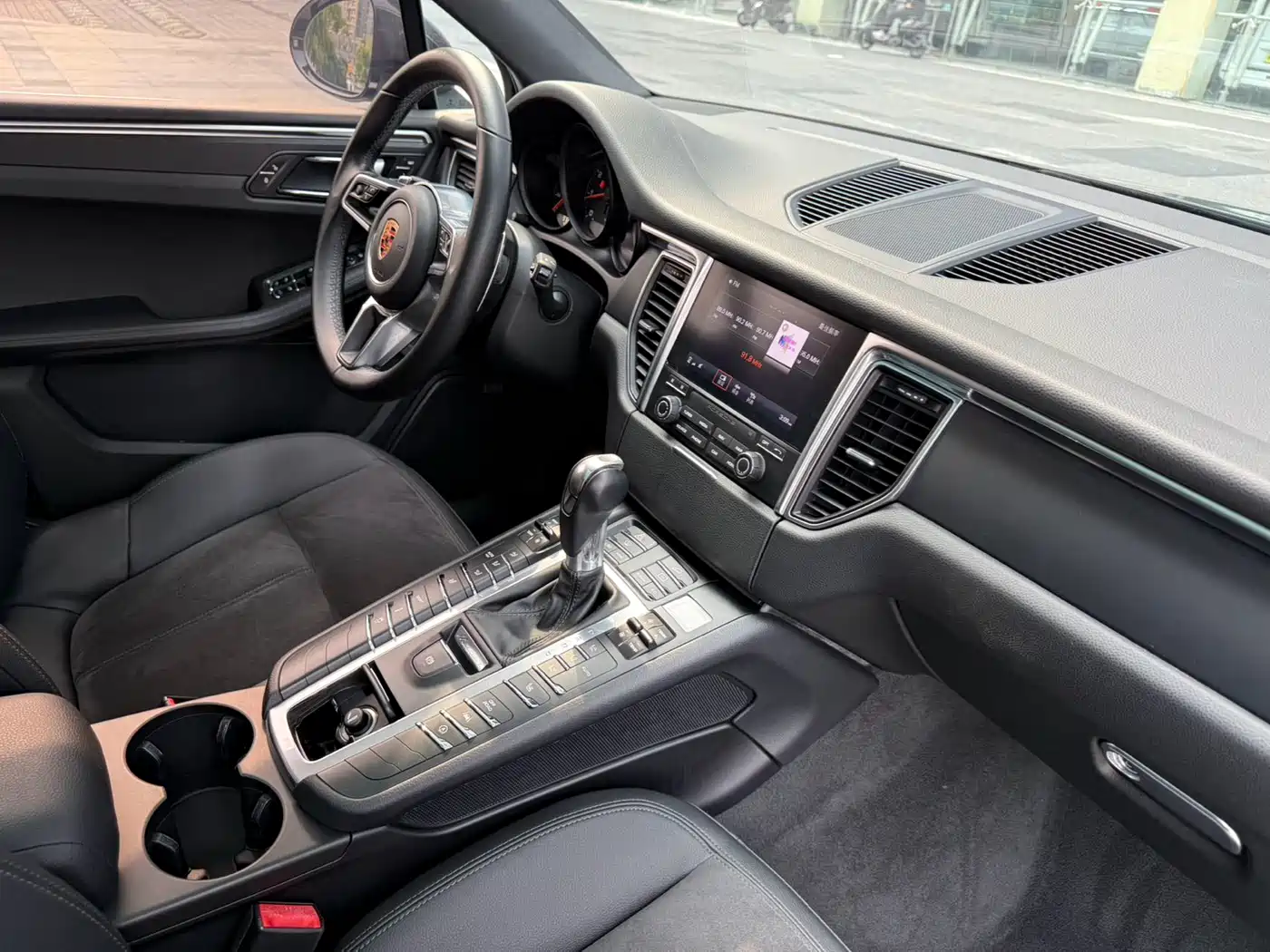 Porsche Macan 2017 Macan 2.0T фото 13