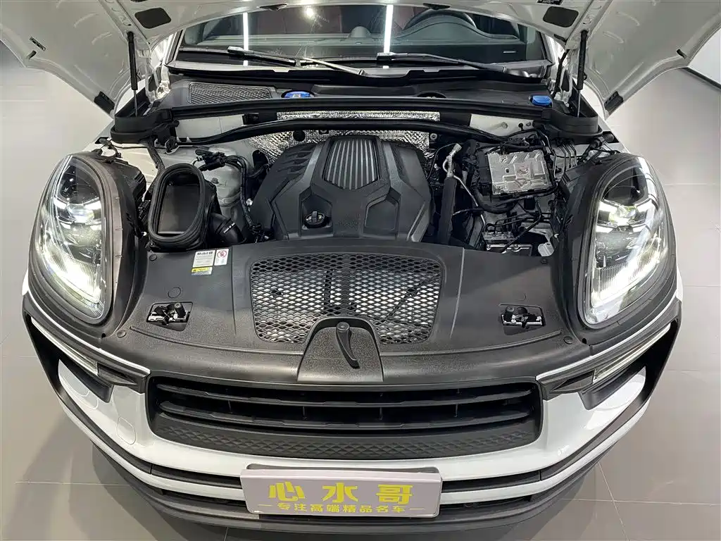 Porsche Macan 2023 Macan 2.0T фото 24