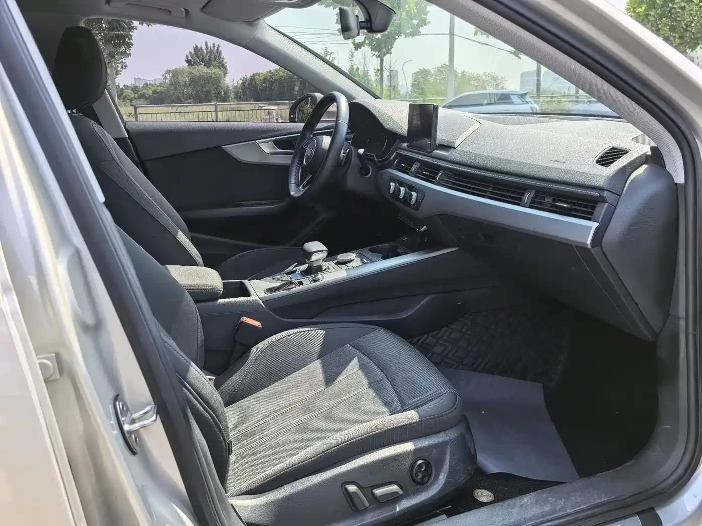 Audi A4L 2019 40 TFSI Progressive (China VI) фото 12