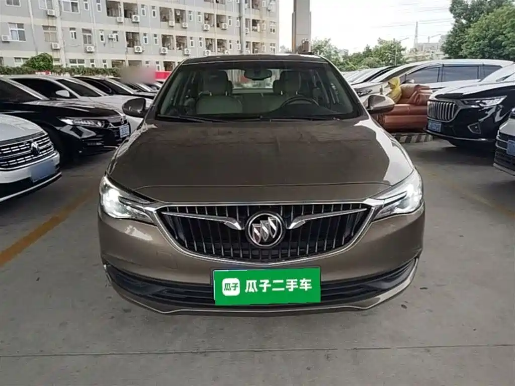 Buick Excelle 2019 15T DCT Connected Elite Type China VI фото 3