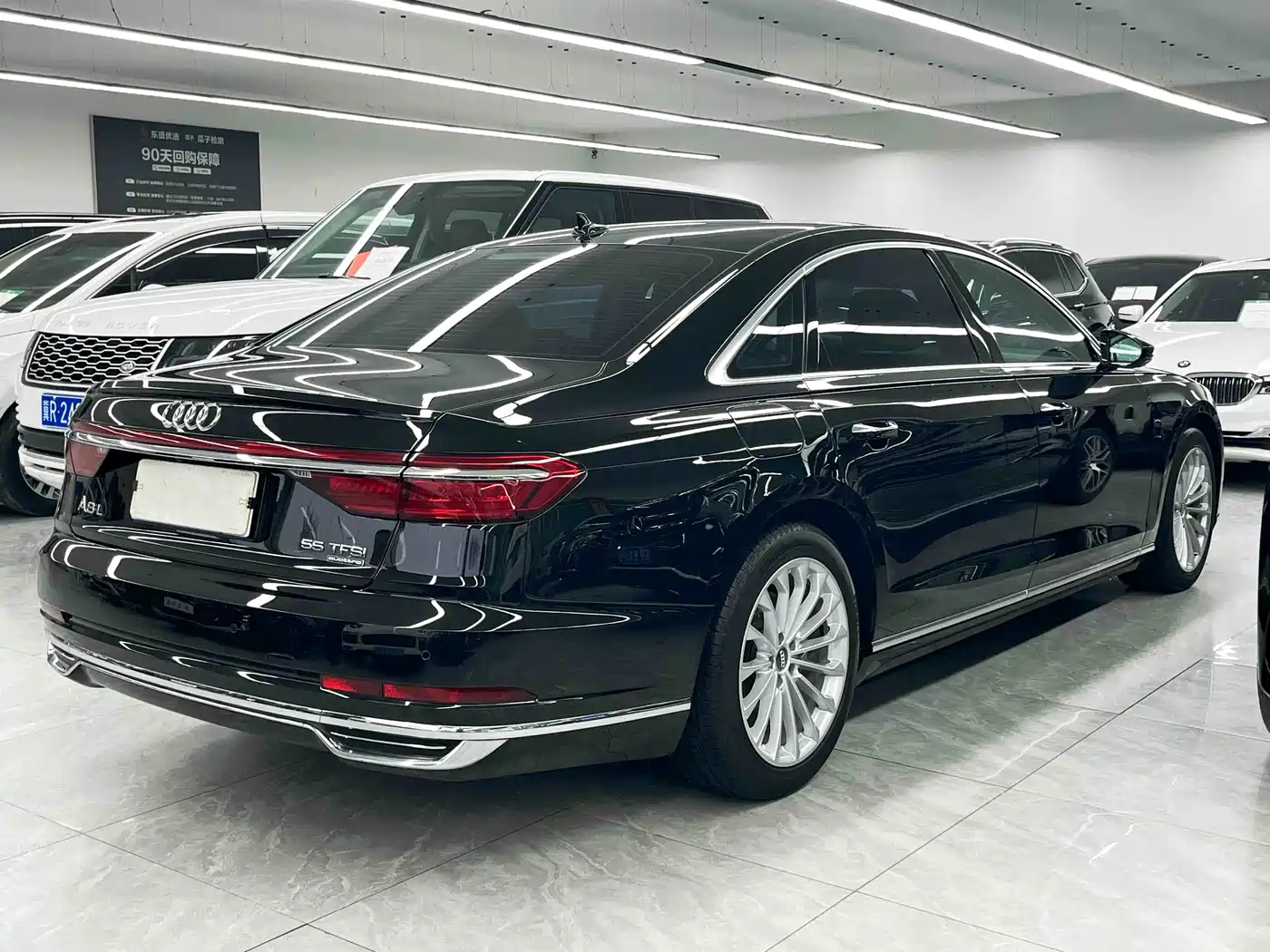 Audi A8 2019 Facelift Plus A8L 50 TFSI quattro Comfort фото 4