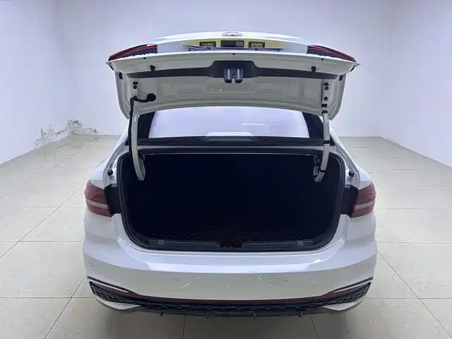 Volkswagen Lavida 2024 Model 1.5L Automatic Starlight 5 Million Edition фото 15