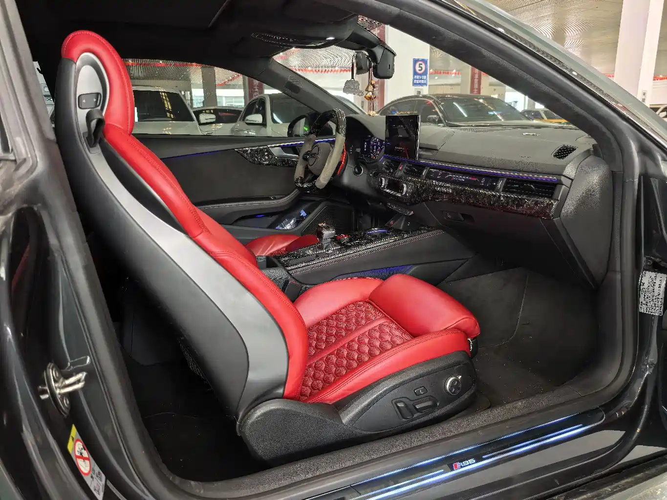AUDI S5