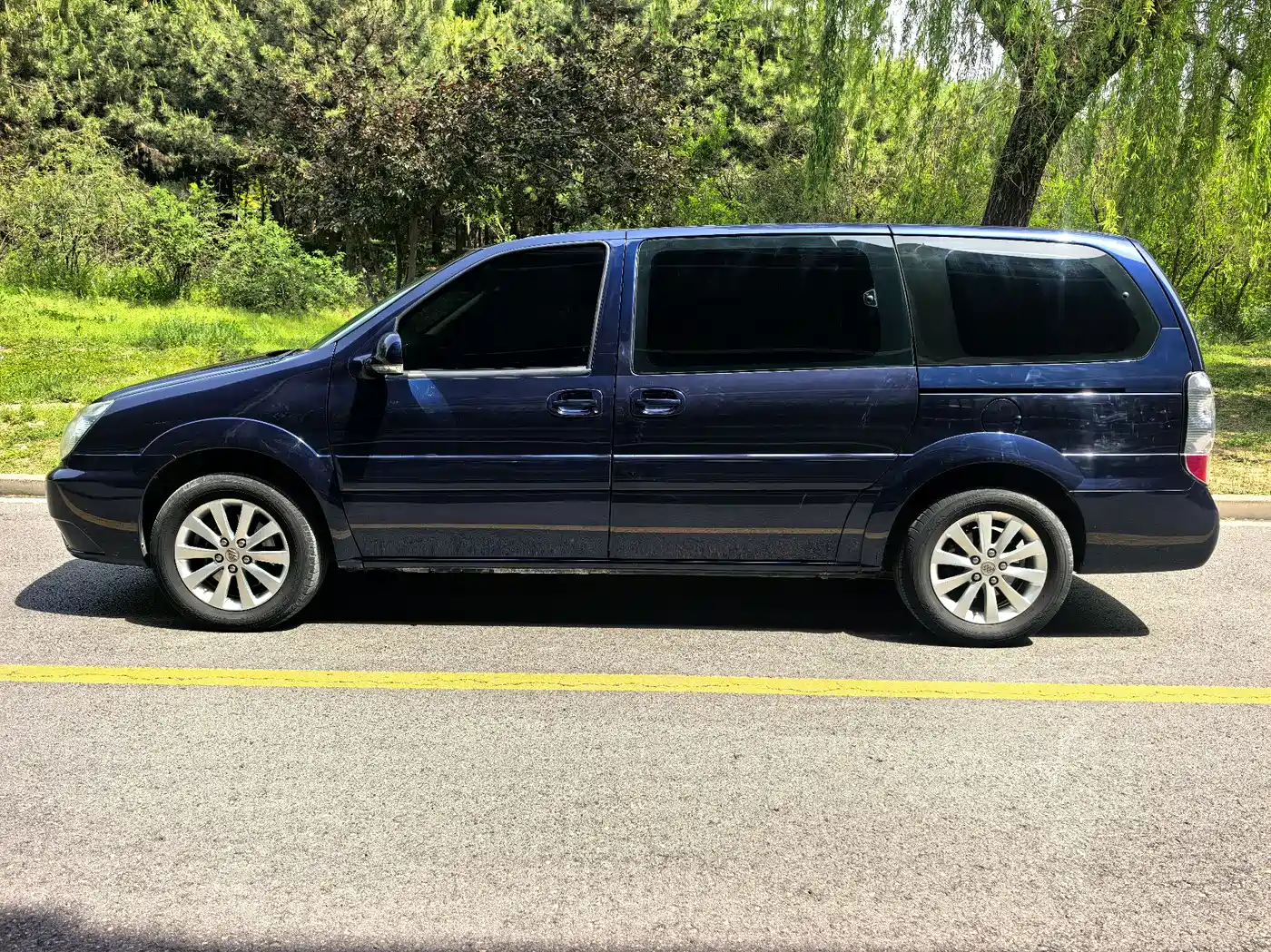 Buick GL8 2014 2.4L Classic Edition фото 2