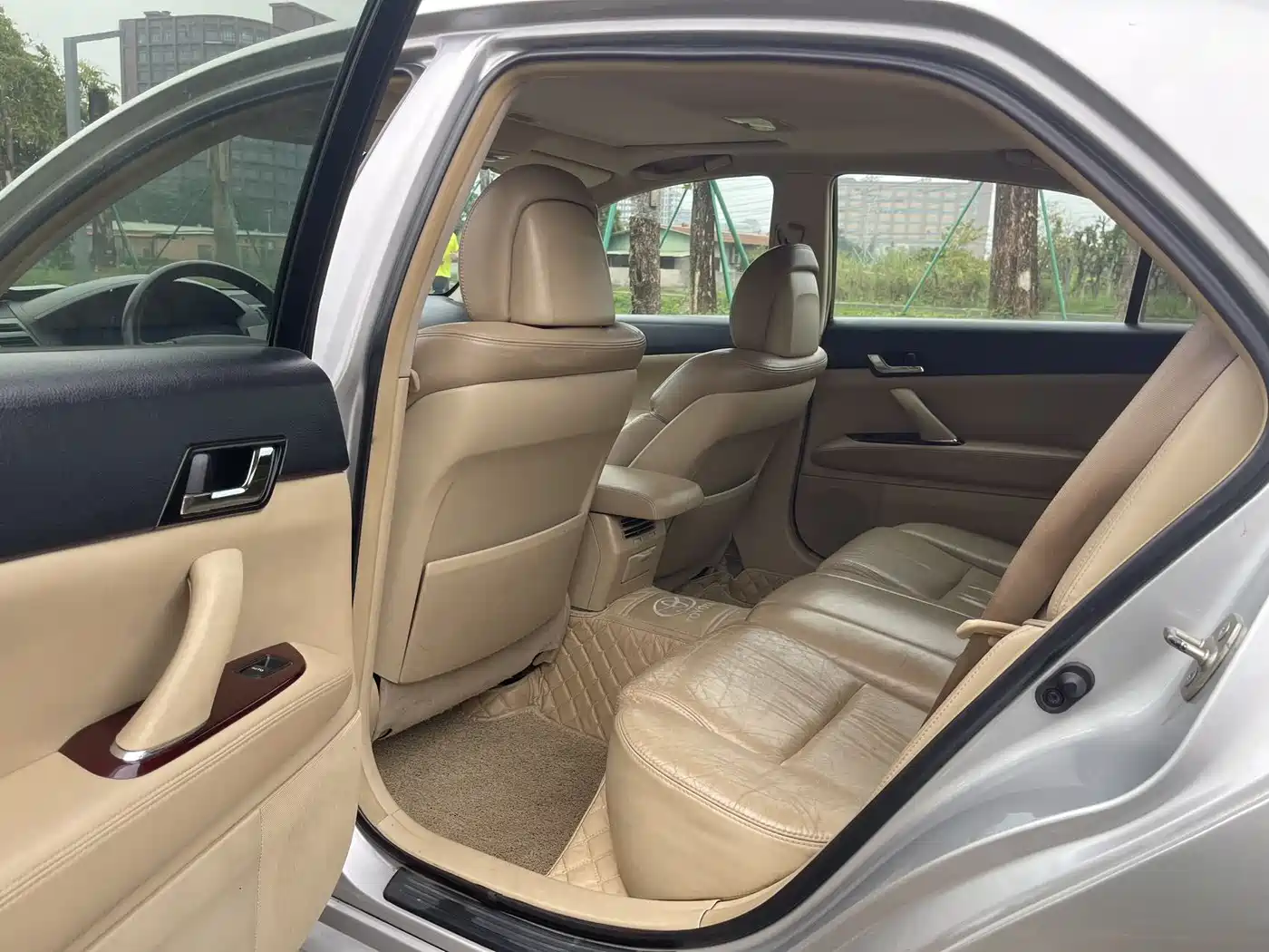 Toyota Reiz 2008 2.5S Special Commemorative Edition фото 7