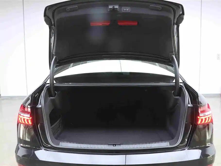 Audi A6L 2024 45 TFSI Premium Dynamic фото 30