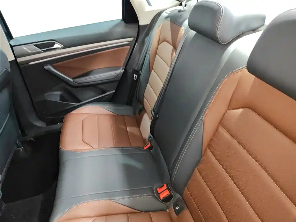 Volkswagen Lavida 2022 280TSI DSG Luxury Edition фото 13