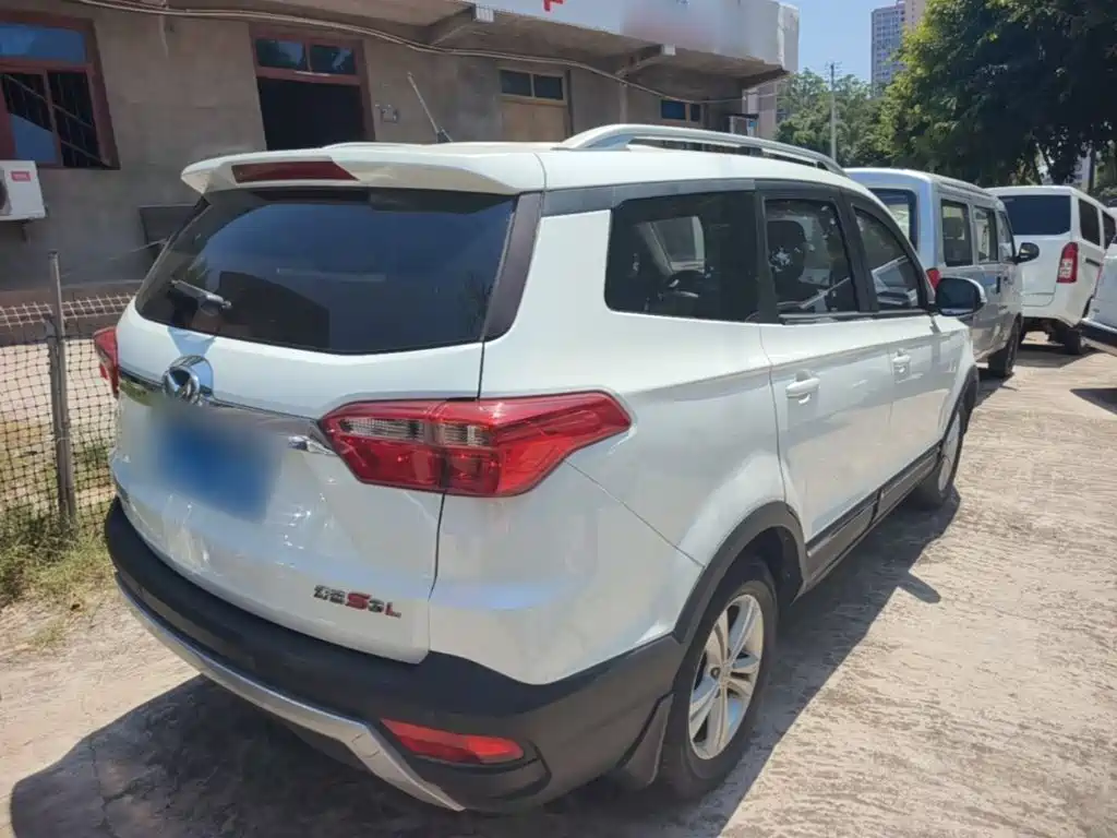 BAIC Huansu S3 2017 2016 S3L 1.5L Manual Premium
