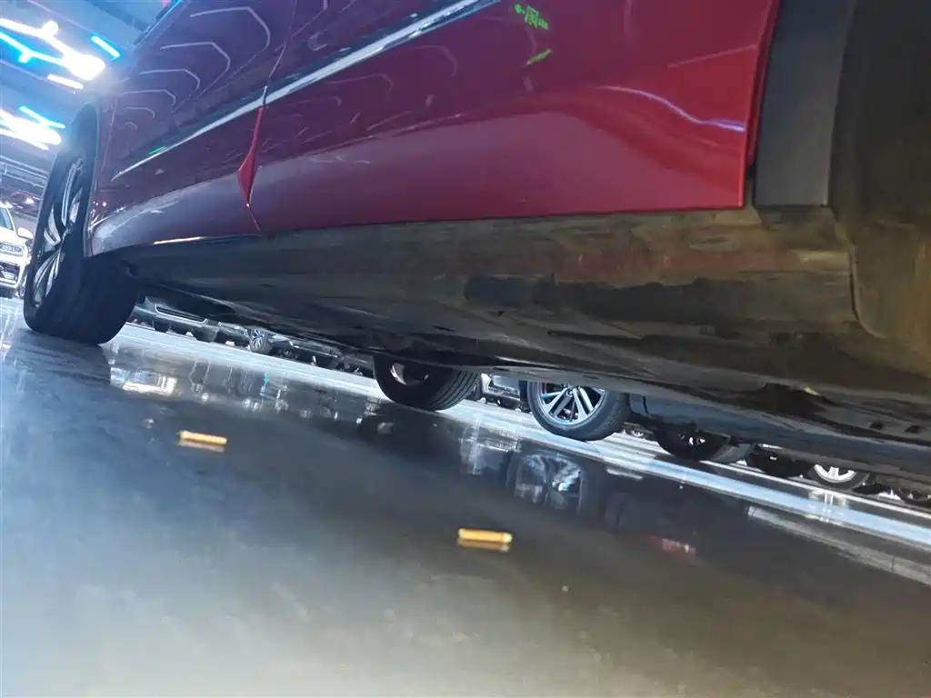 VOLKSWAGEN TIGUAN X