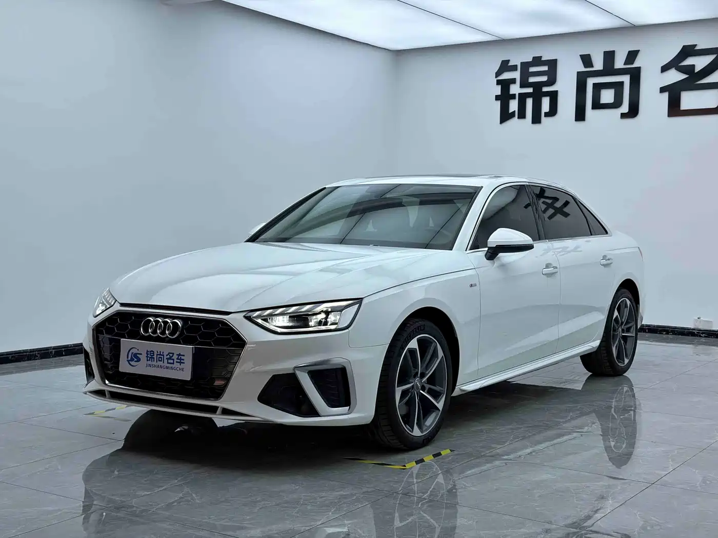 Audi A4L 2020 40 TFSI Fashion Dynamic Edition фото 2