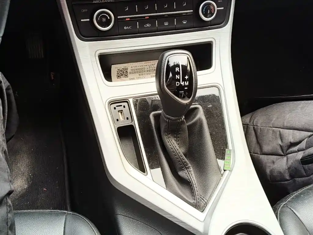 Geely Vision 2019 Upgrade 1.5L CVT Luxury China VI 10