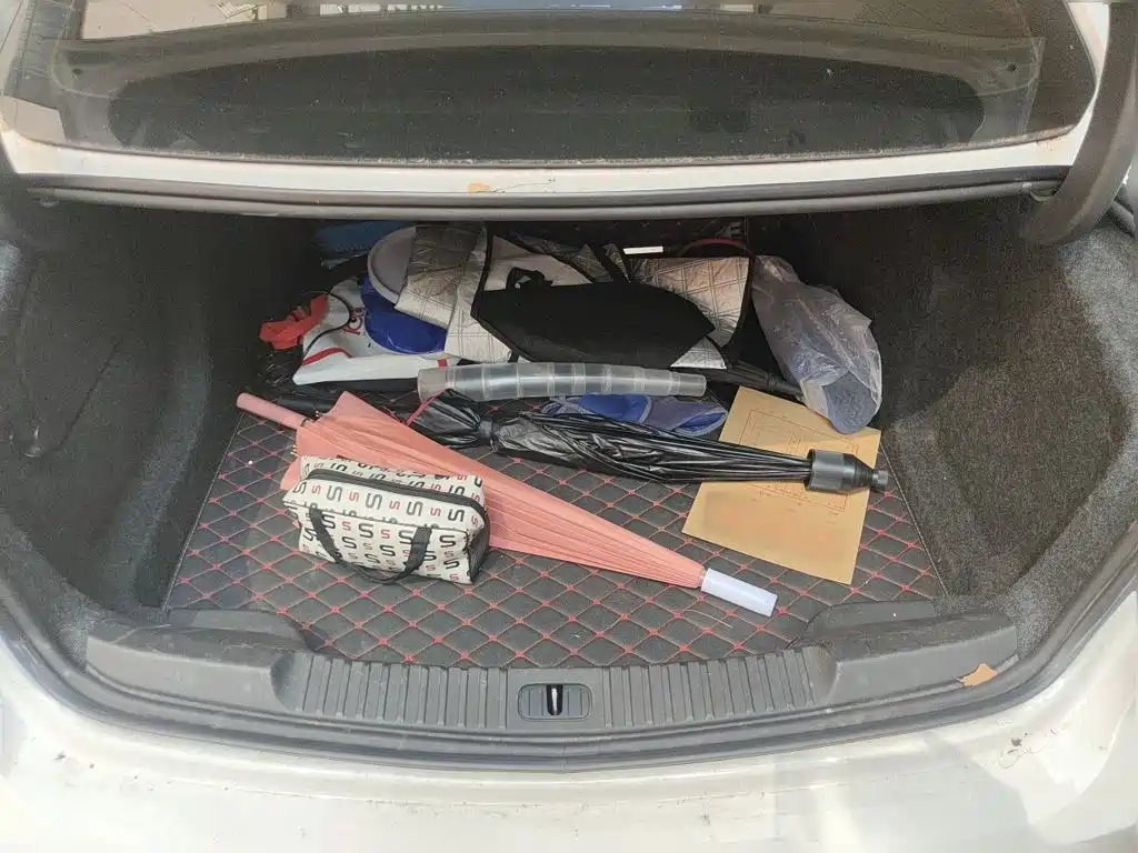 Photo 20 - Buick Verano