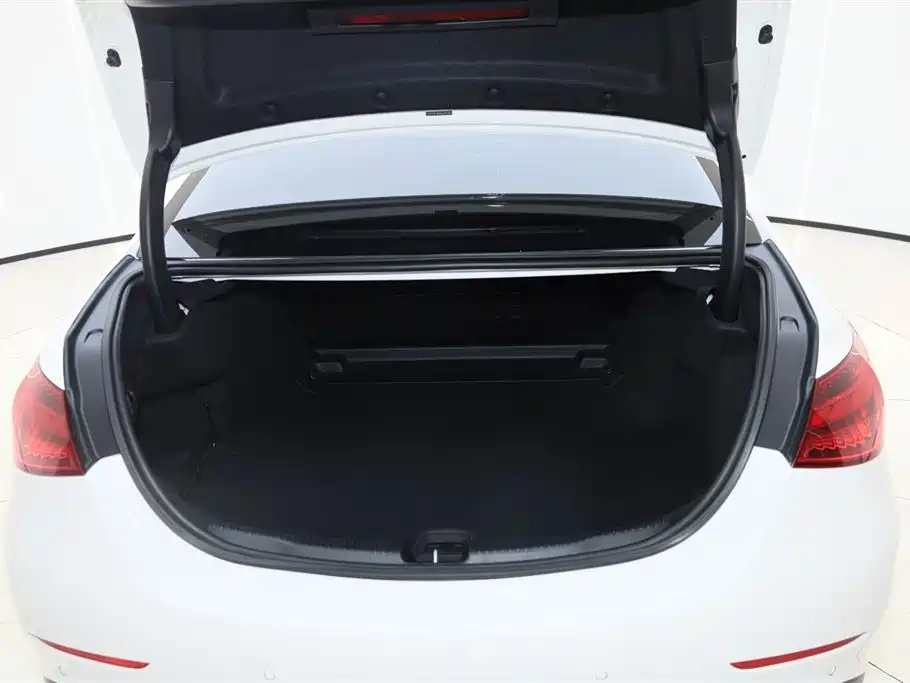 Mercedes-Benz C-Class 2022 Facelift C 260 L Sport фото 9